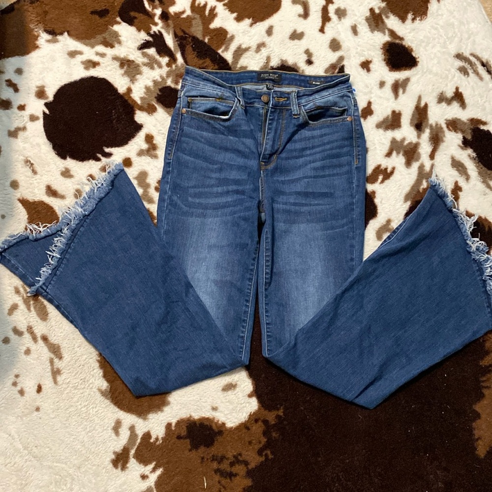 Judy Blue size 7/28 dark wash flare jeans